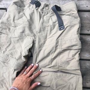 North Face Cargo Pants/Shorts